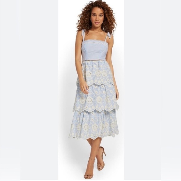 👗👗Blue/White floral embroidered tiered midi dress👗👗 - Picture 1 of 13